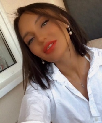 Я опытна и знаю, как доставить настоящее наслаждение.
💋 Мои услуги включают классический секс, нежные ласки, оральный секс, эротический массаж и многое другое. Я открыта для экспериментов и всегда стремлюсь удовлетворить тебя полностью.
🌇 Я живу в Москве и могу пригласить тебя в свою уютную квартиру, где ты сможешь расслабиться и насладиться моим обществом. Я также готова приехать к тебе в гости или встретиться в отеле - комфорт клиента для меня важен.
📸 На моих фото ты можешь увидеть мою изысканную внешность и привлекательные формы. Мои клиенты остаются довольными и часто возвращаются ко мне снова и снова.
💌 Я готова уделить тебе свое внимание и заботу. Со мной ты почувствуешь себя восторженным и любимым мужчиной. Жду твоего звонка, чтобы сделать наше свидание незабываемым. 😘 Ирина